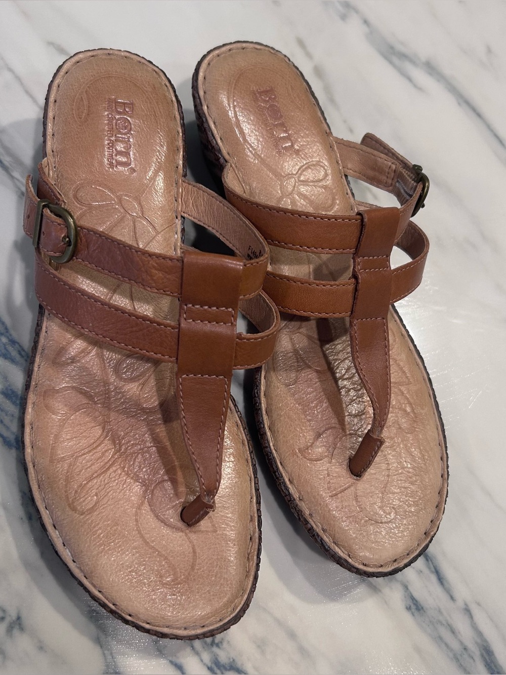 Born Iris Women’s Size 8 M Leather Thong Sandals VGUC Brown